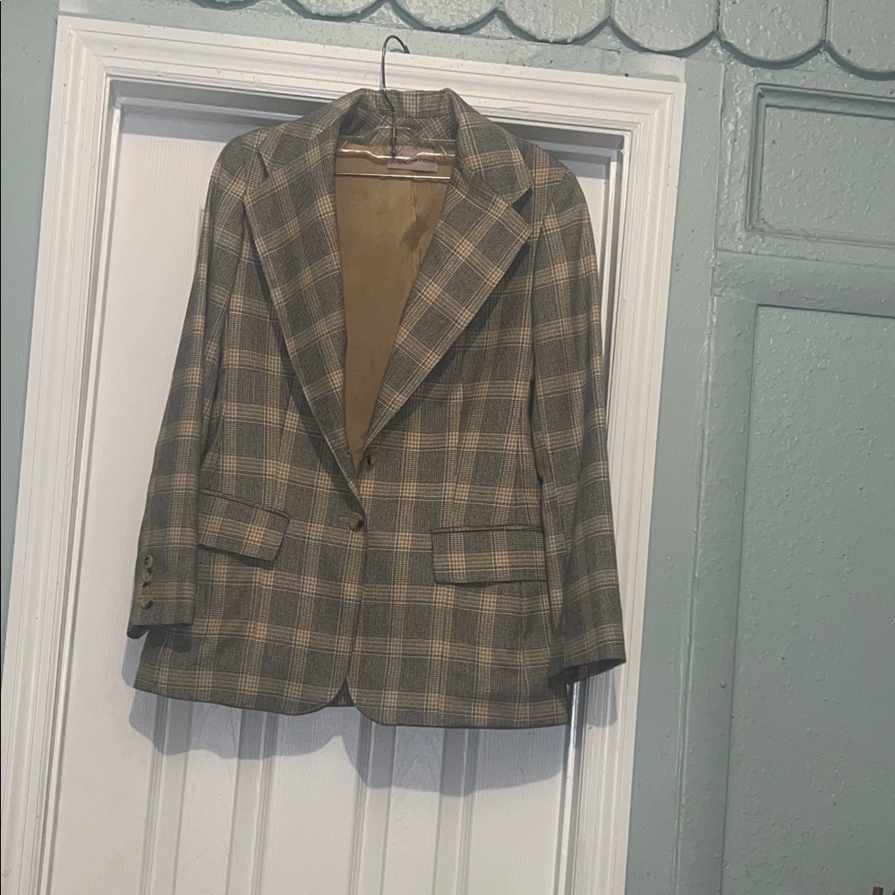 Evan Picone Plaid Blazer in Tan and Gray